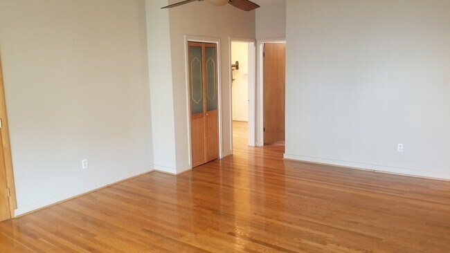 View looking from front room to two bedroom doors - 931 24th St