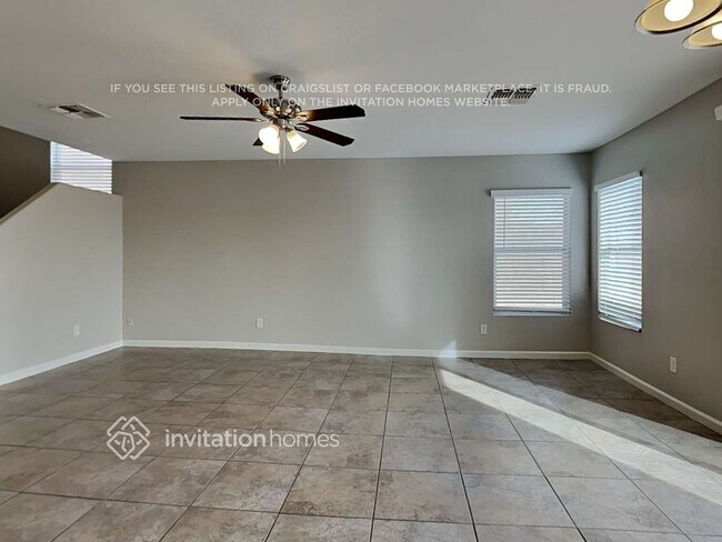 Building Photo - 917 S 224th Ln