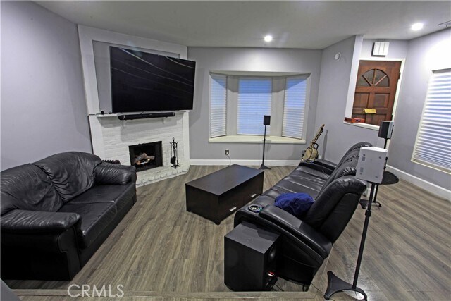 Foto del edificio - 2053 Barry Ave