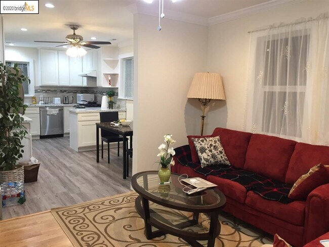 Foto del edificio - 1425 Harmon St