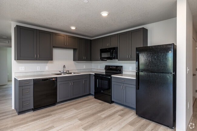 3BR, 2BA - 1,185SF - Kitchen - Union at Rivers Edge