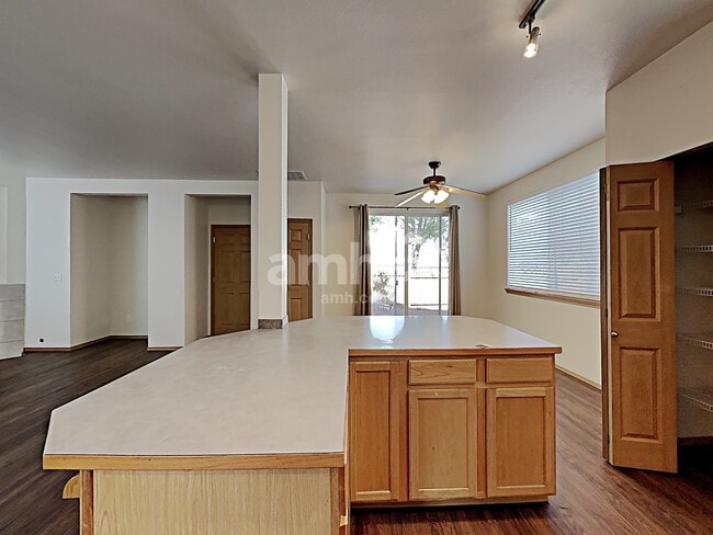 Foto del edificio - 2808 6th St SE