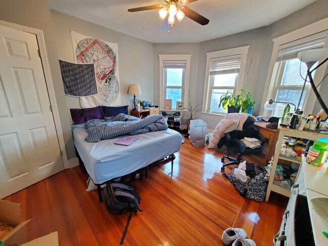 Foto del edificio - 121 Lowell St