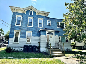 Building Photo - 257 Washington St NE