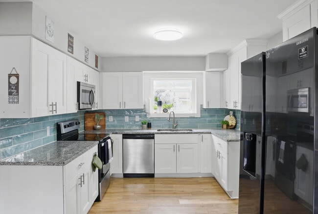 Building Photo - 4857 Westgrove Rd