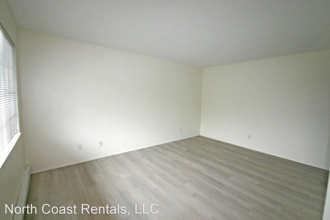 Building Photo - 2125 S Edgewood St