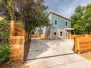 Primary Photo - 6213 Felix Ave