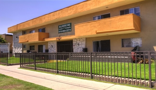 Building Photo - Sol Apartments