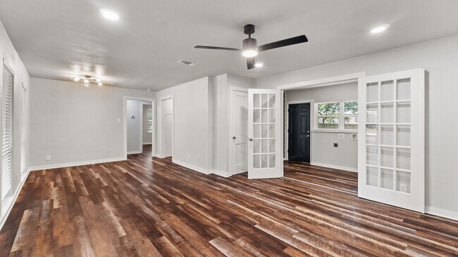 Foto del edificio - 406 E 25th St