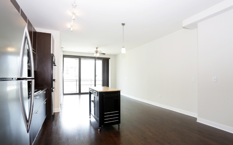 Primary Photo - 708 W Wayman St