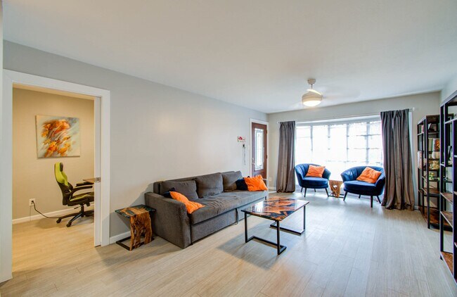 Building Photo - 2575 Marilee Ln