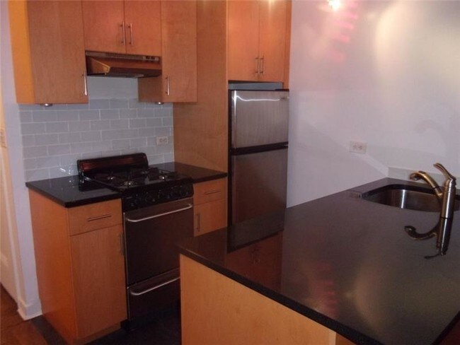 Foto del edificio - 108 E 38th St