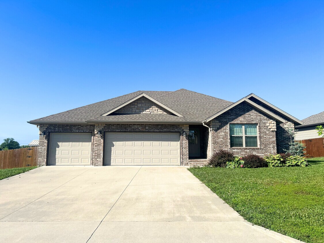 Foto principal - 2482 E Prairie Ridge St