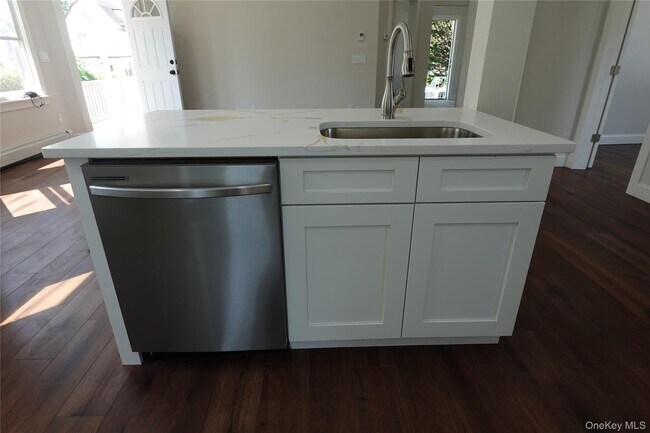 Foto del edificio - 47 Rich Ave