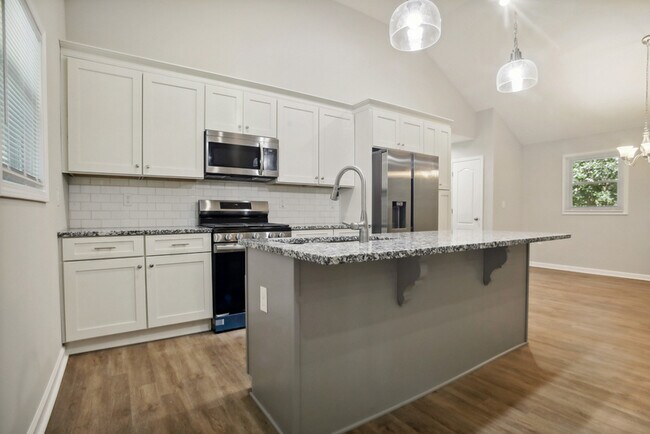 Foto del edificio - 2489 Greenwood Cir