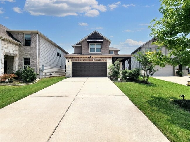 Foto del edificio - 15811 Windroot St