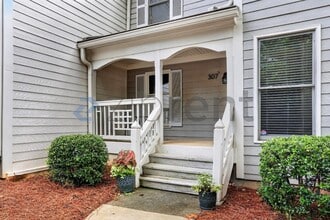 Building Photo - Unit