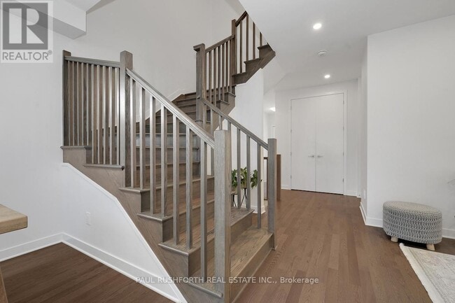 Building Photo - 6483 Renaud Rd