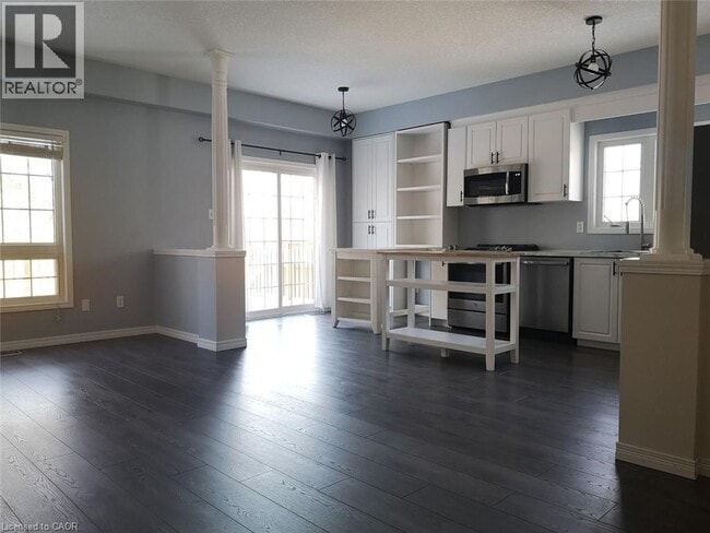 Building Photo - 559 Wood Nettle Way