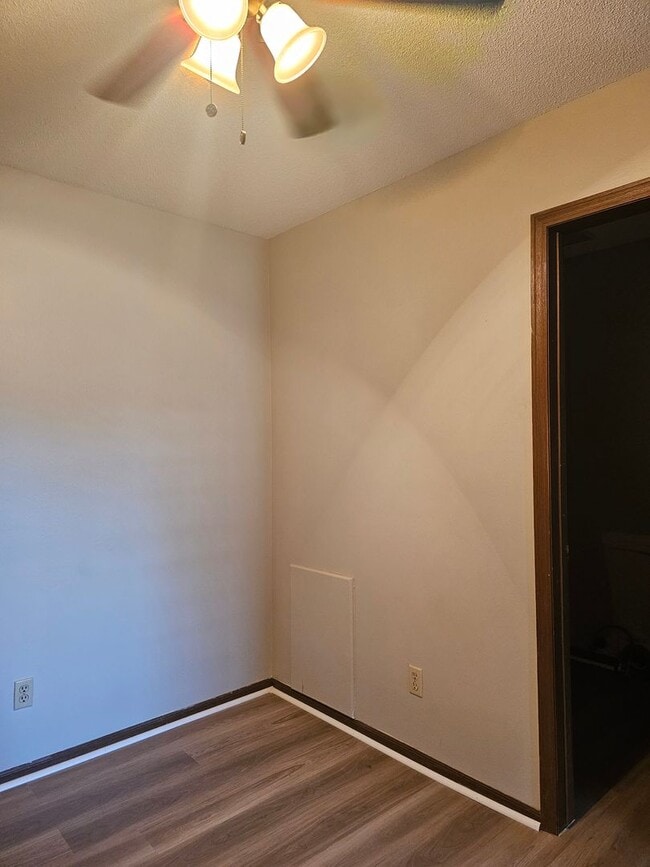 Foto del edificio - One Bedroom Downtown