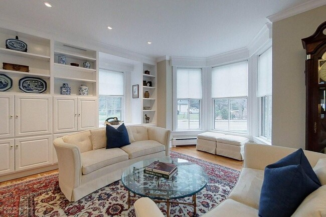 Foto del edificio - 80 New Meadow Rd