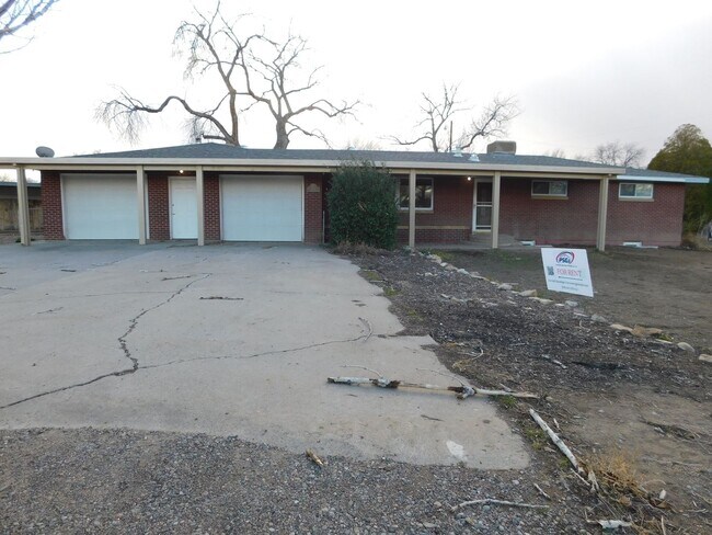 Foto del edificio - Spacious Ranch in Orchard Mesa