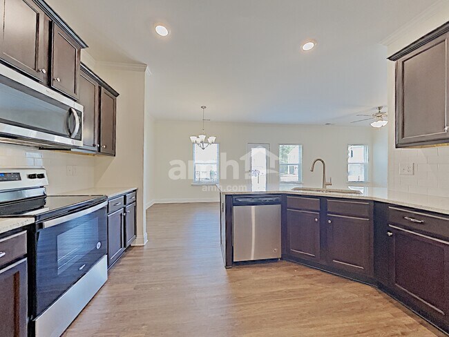 Building Photo - 568 Woodall Rd