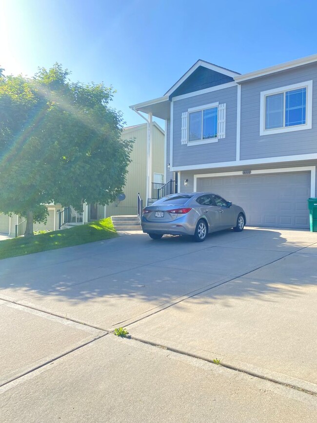 1/2 MONTH OFF SUMMER MOVING SPECIAL!!! Upd... - 1/2 MONTH OFF SUMMER MOVING SPECIAL!!! Upd... House
