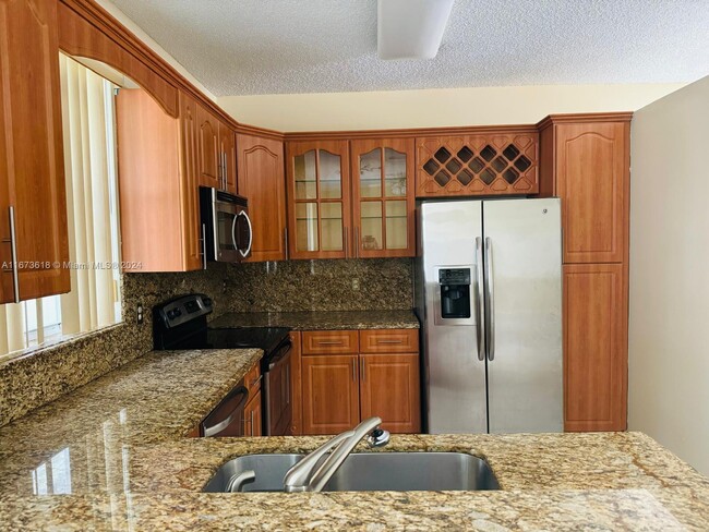 Foto del edificio - 335 NW 152nd Ln