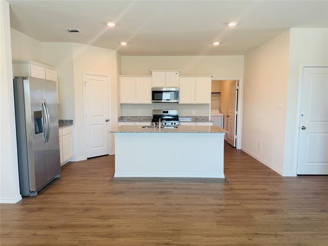 Building Photo - 4100 Limestone Blf Dr