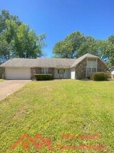 Building Photo - 4457 Walden Glen Cv