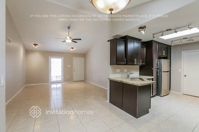 Building Photo - 4038 E Alta Mesa Ave