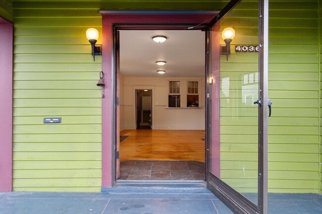 Building Photo - 4036 SE 63rd Ave