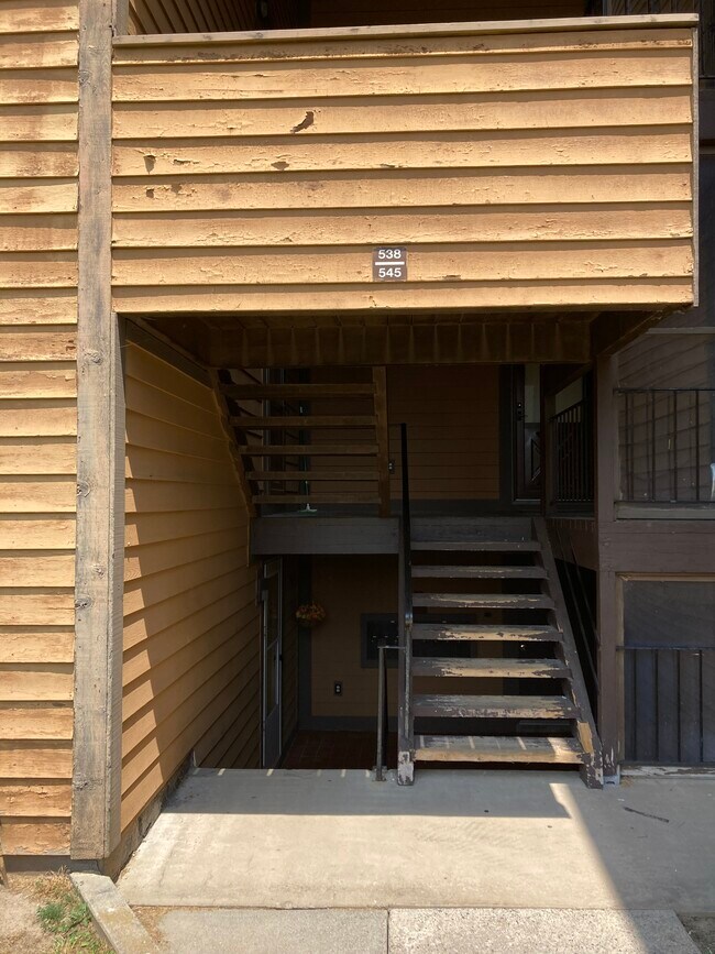 Foto del edificio - 538 Village Blvd N