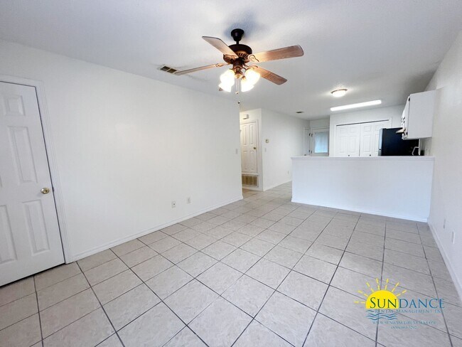 Foto del edificio - Quaint 2 Bedroom Home in Crestview!
