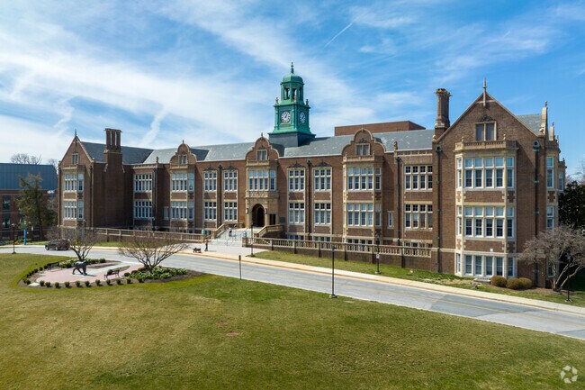 Towson University is one of America's leading public universities in Towson, Maryland.