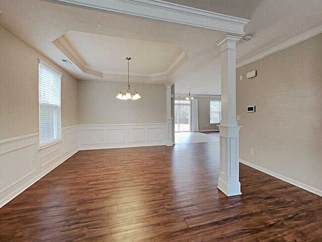 Building Photo - Coming Soon!