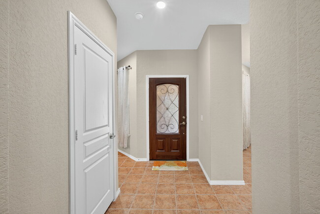 Foto del edificio - 4054 Deep River