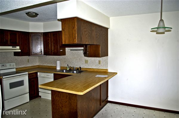 Fotografía del edificio - 8361 144th St W