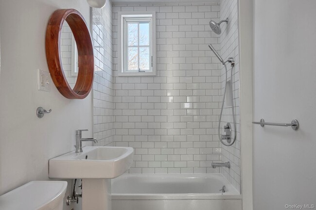 Foto del edificio - 16 Oak St