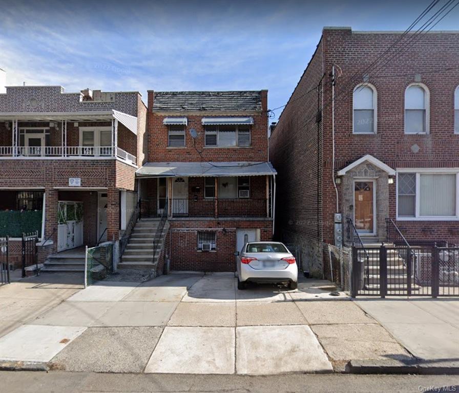 Primary Photo - 2758 Barnes Ave
