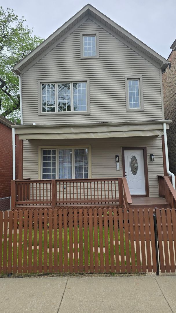 Building Photo - 6834 S Dorchester Ave