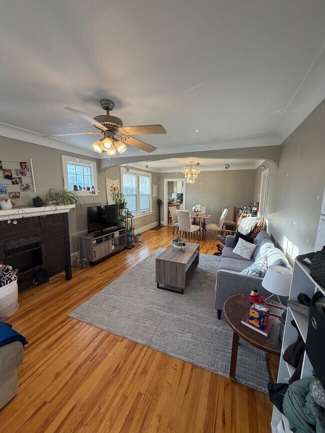 Foto del edificio - AVAILABLE JUNE - Beautiful 4 Bed 1 Bath Near UMD