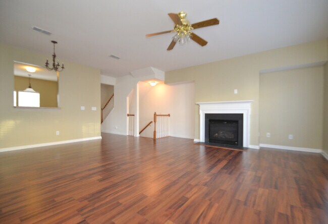 Building Photo - Spacious Ballantyne Living | 3BR, 3.5BA with Community Pool