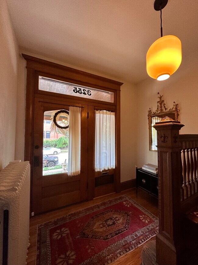 Building Photo - 3255 Geyer Ave