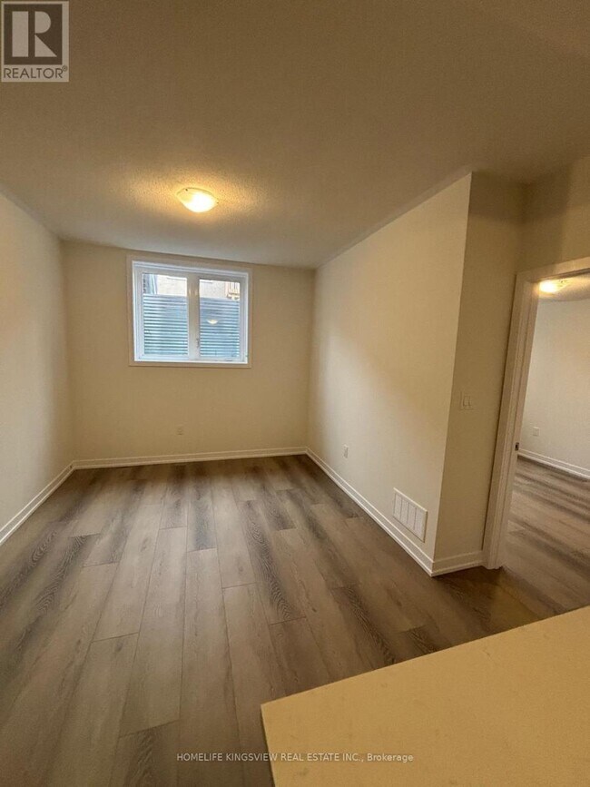 Photo du bâtiment - 82 Ziibi Wy