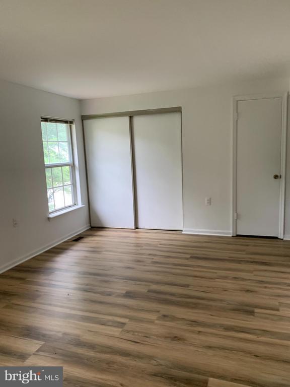 Foto del edificio - 10226 Quiet Pond Terrace