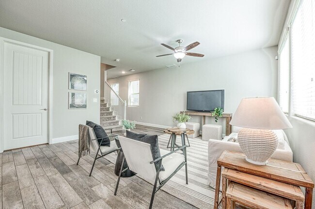 Foto del edificio - 1437 E Via Viola Way