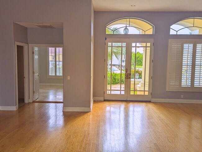 Foto del edificio - 14734 Turnberry Ct