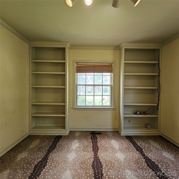 Foto del edificio - 2442 E 19th St